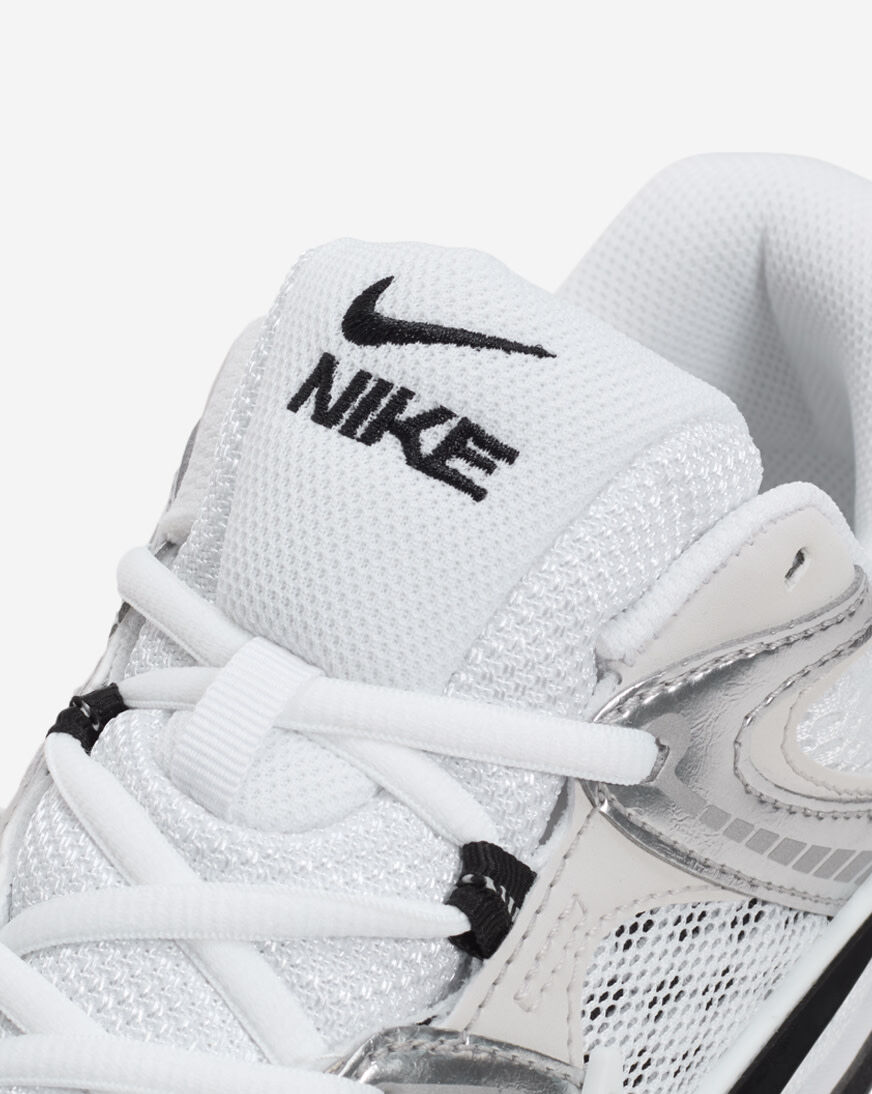 Shop Nike V5 RNR HJ5228-104 white | SNIPES USA