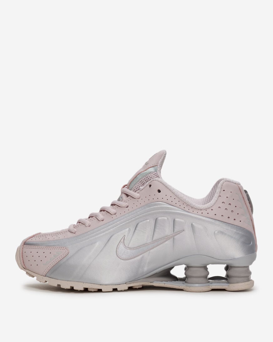 Shop Nike Shox R4 AR3565-600 pink | SNIPES USA
