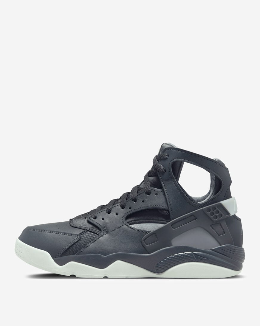 Nike air hot sale huarache snipes