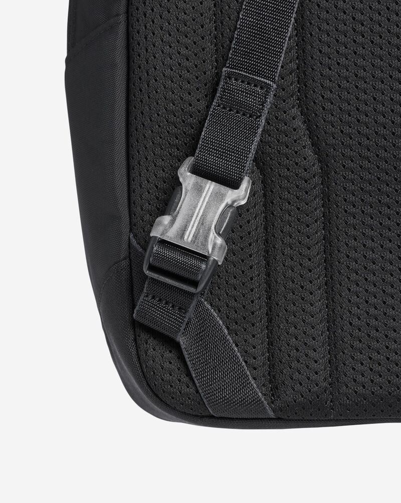 Stanley The Vitalize Crossbody Bag | 10 QT 100000109437 Black 5