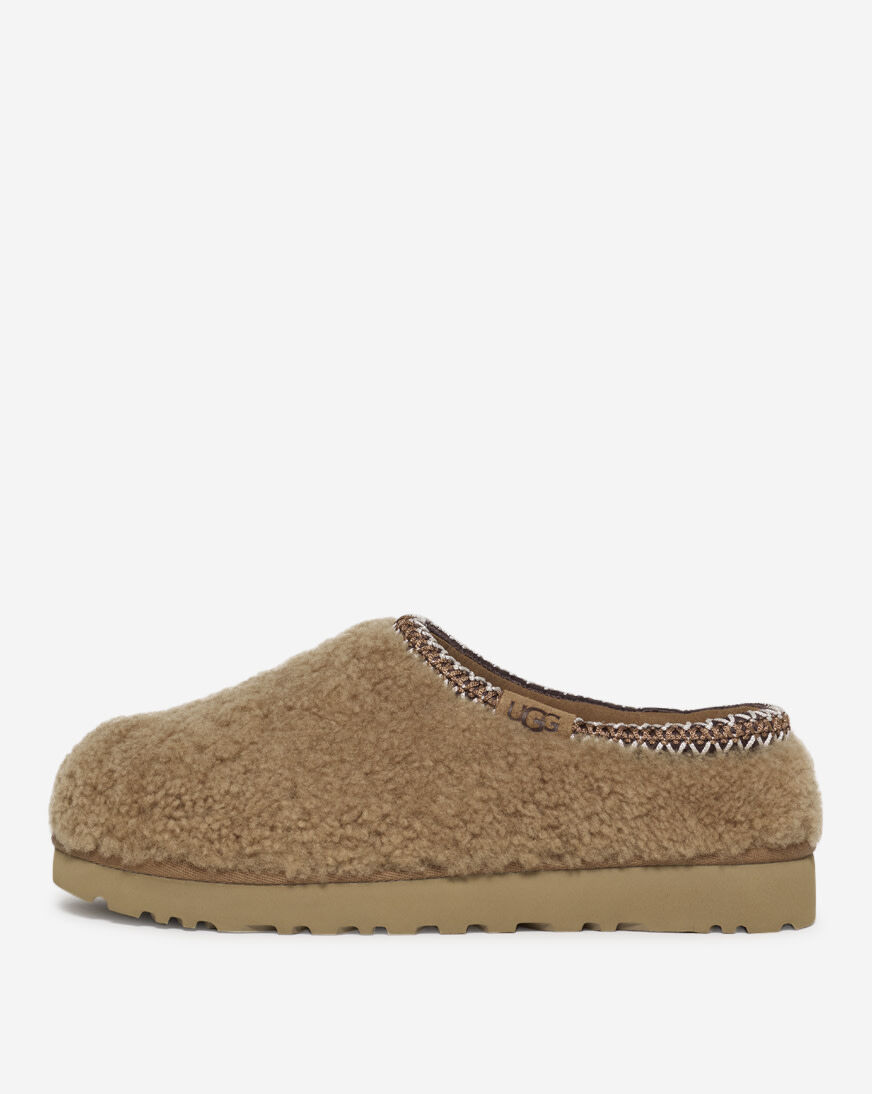Shop UGG Tasman Maxi Curly 1158356CHE brown | SNIPES USA