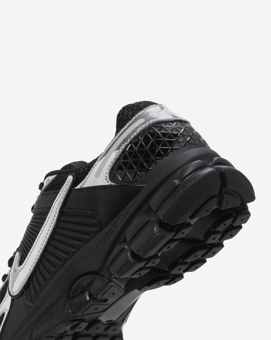 Shop Nike Zoom Vomero 5 IV4311-002 black | SNIPES USA