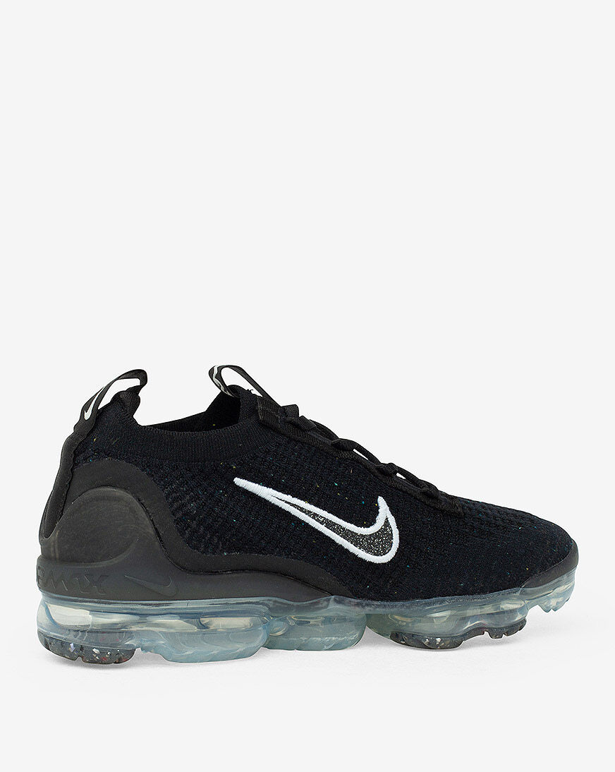Shop Nike Air VaporMax 2021 FK DC4112-002 black | SNIPES USA