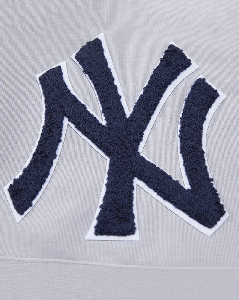 PRO STANDARD New York Yankees Classic Chenille Double Knit Short  LNY331606-GRY Grey 2