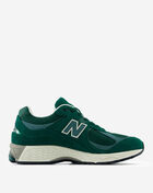 New Balance 2002R M2002RFK Green 3