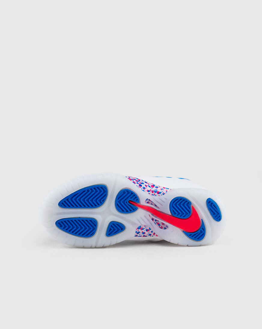 white blue hero red orbit foams