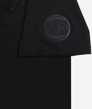 New York Knicks Triple Black Classic Boxy Tee