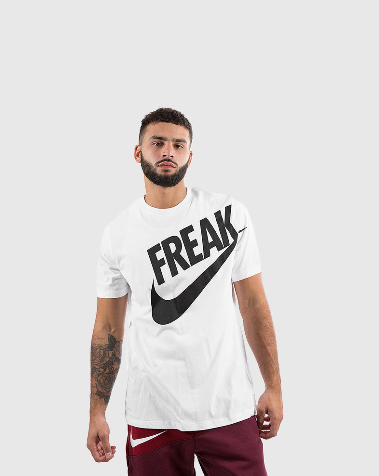 Nike freak t shirt white clearance