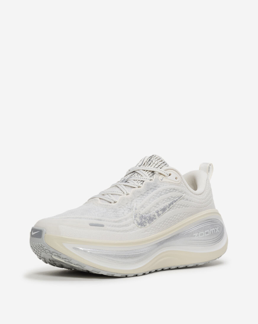 うめ Shop Nike Vomero Plus IM8331-001 white | SNIPES USA