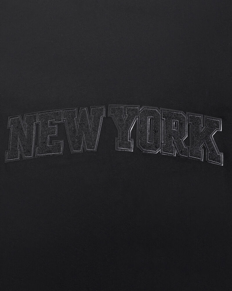 PRO STANDARD Big Boys' New York Knicks Triple Black Striped Rib Tee BNKB1516047-JBK Black 2