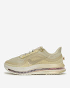Nike Pegasus Premium HQ2593-200​ Gold 1