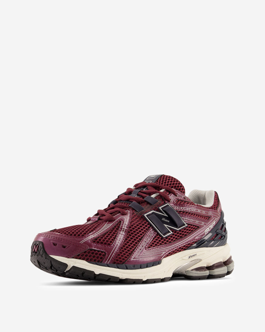 Shop New Balance 1906R M1906RCC purple | SNIPES USA