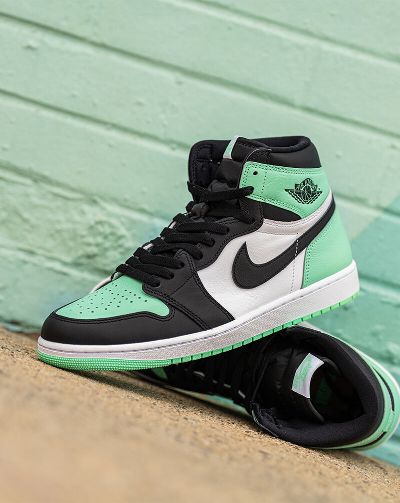 Shop Jordan Air Jordan 1 Retro High OG DZ5485-130 white | SNIPES USA 