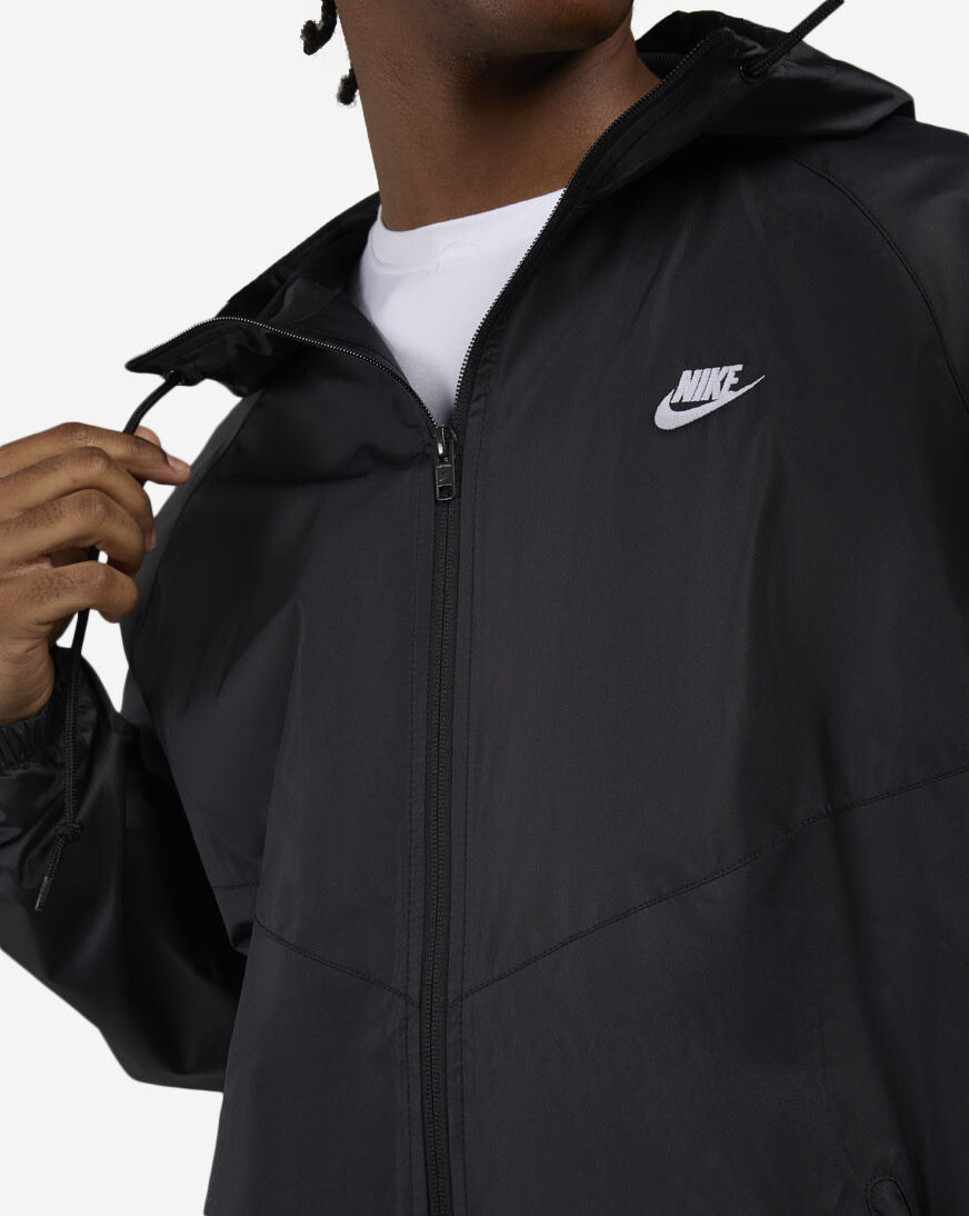 Shop Nike Windrunner Lined Jacket HV8369-010 black | SNIPES USA
