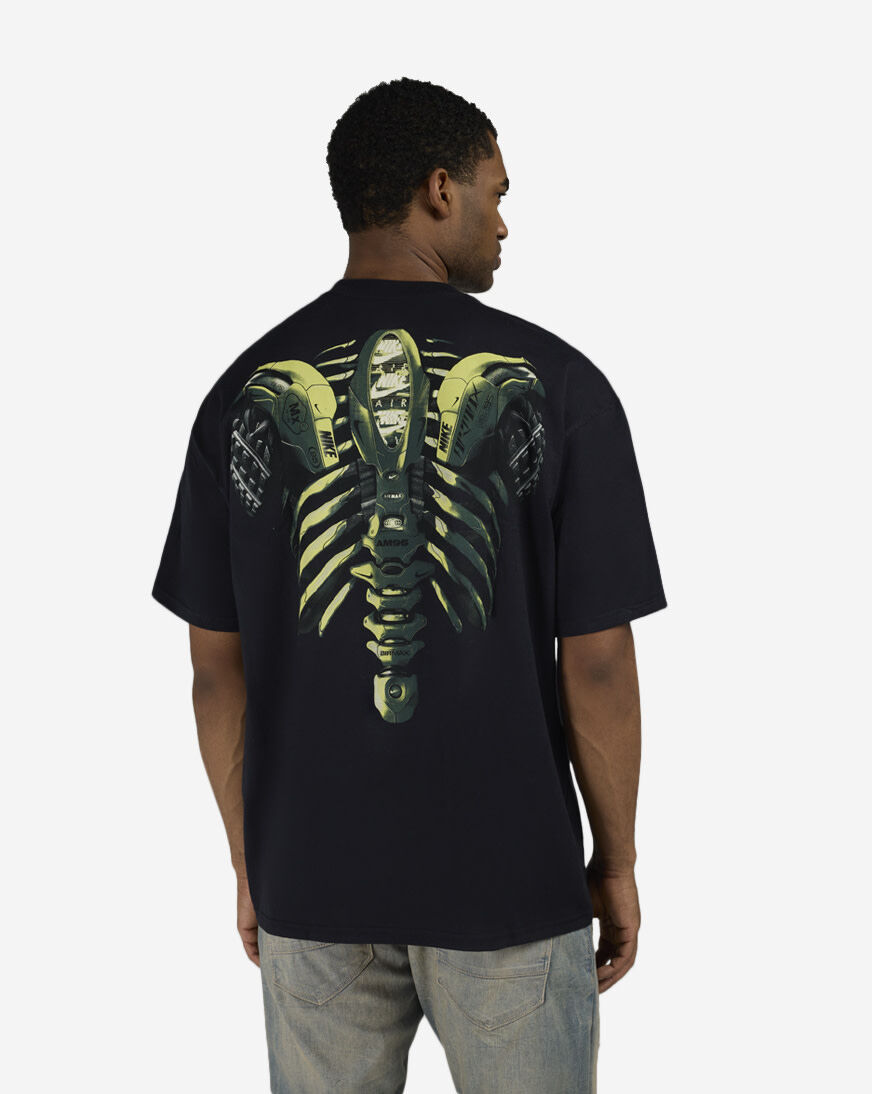 Shop Nike NSW Max90 T-Shirt IQ1009-010 black | SNIPES USA