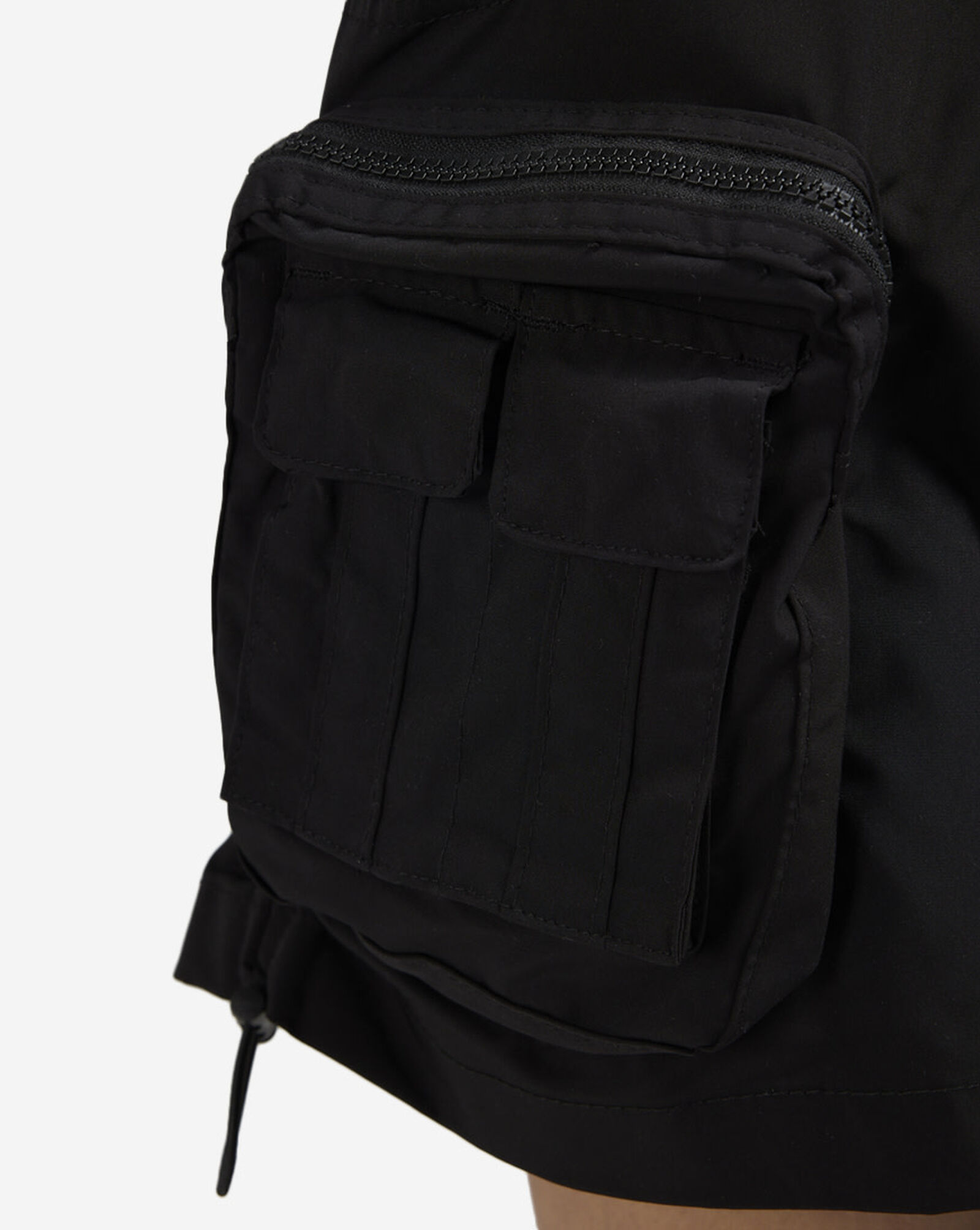 Shop Smoke Rise Cargo Shorts ES24275SNBLA black SNIPES USA