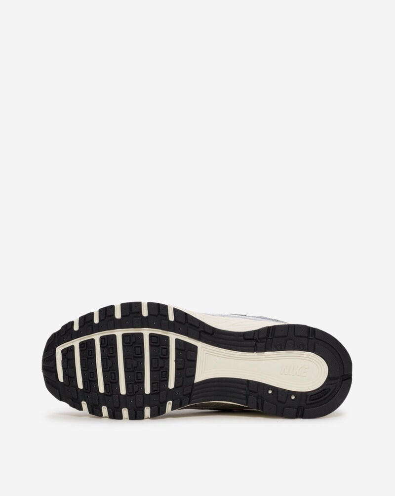 Nike Big Kids' P-6000 HV5064-006 silver 6