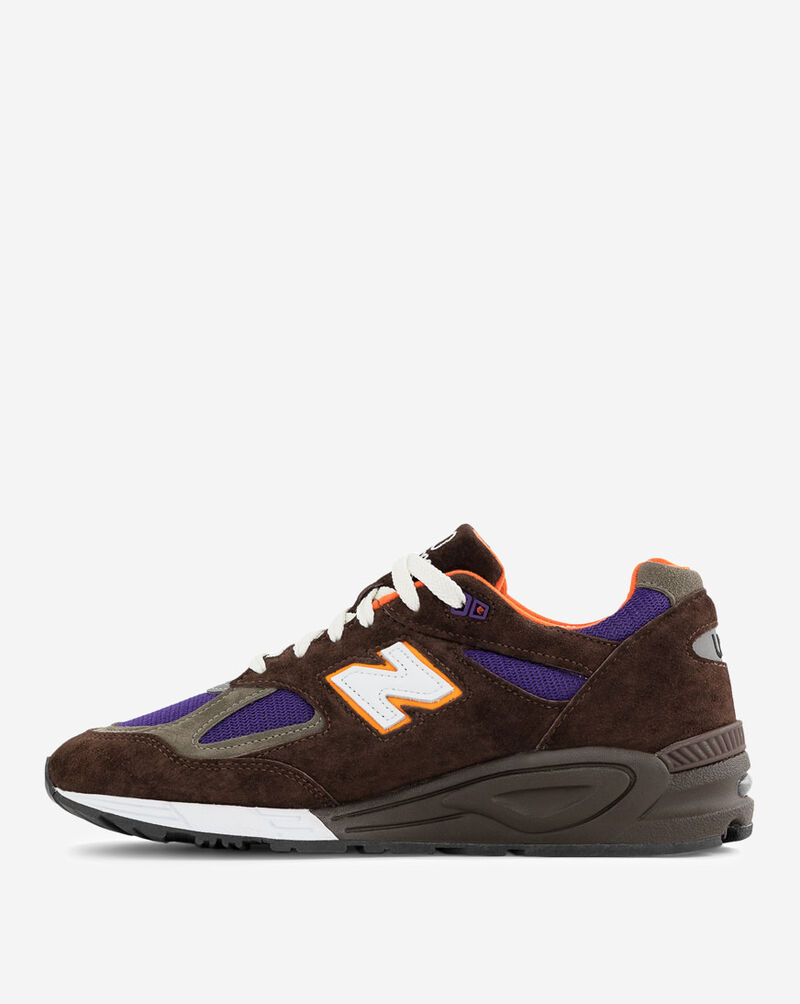 Shop New Balance 990v2 M990BR2 brown | SNIPES USA 