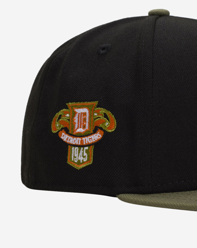 New Era 59Fifty Detroit Tigers Green Bark Fitted Hat 70948471 Black 2