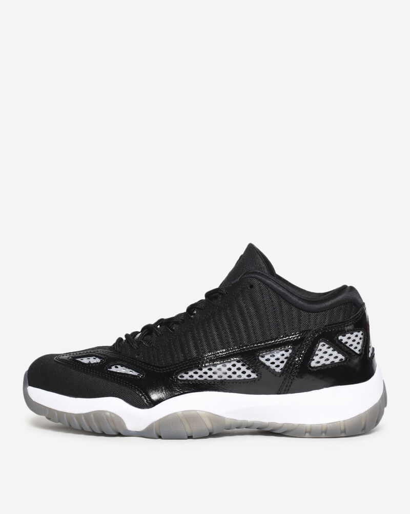 snipes jordan 11 low