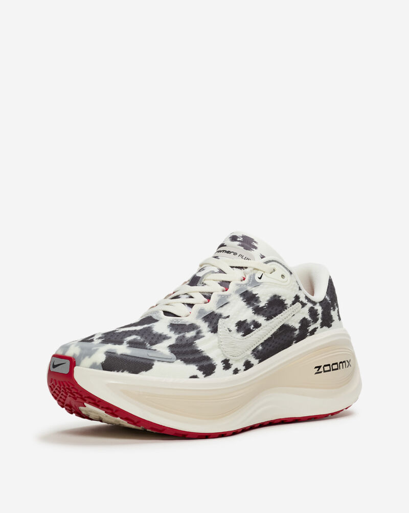 Nike Vomero Plus IR0035-100 animal print 2