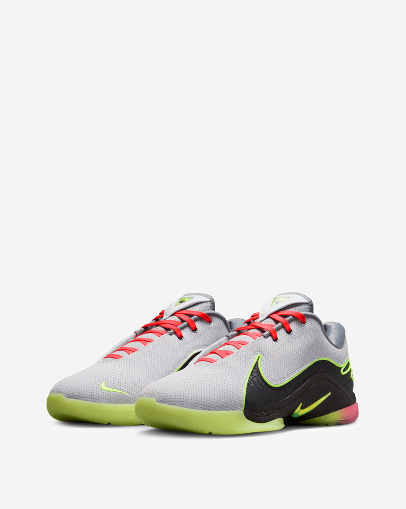 Nike lebron xxii FZ1094-101 White 2