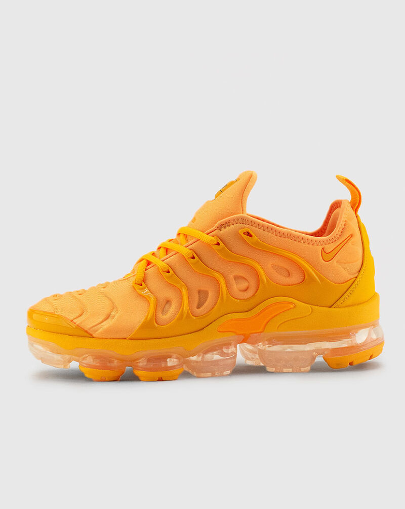 Nike Air Vapormax Plus CW7011-800 Orange 1