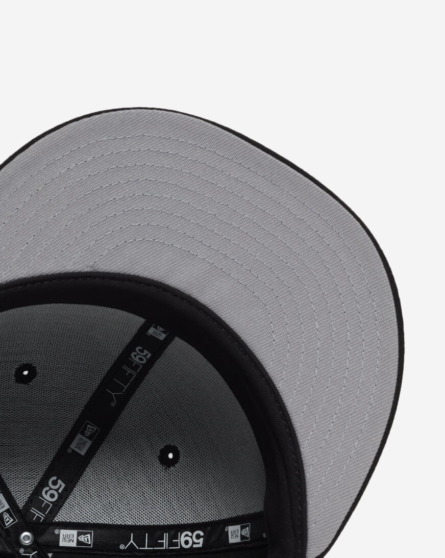 Shop New Era 59Fifty Chicago White Sox Running Stitch Fitted Hat