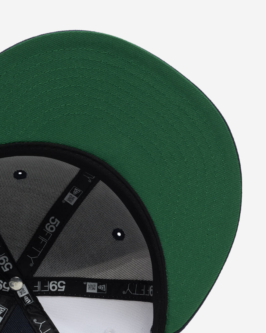 Shop New Era 59Fifty New York Yankees Wave Script Fitted Hat