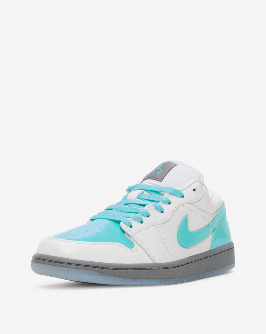 Shop Jordan Air Jordan 1 Low SE HQ3599-025 white | SNIPES USA