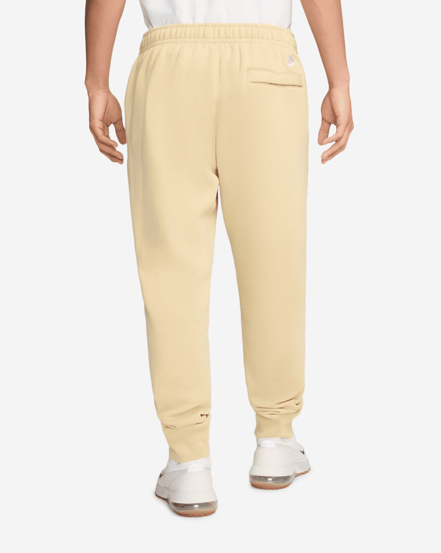 Shop Nike NSW Club Jogger HJ6906-783 gold | SNIPES USA