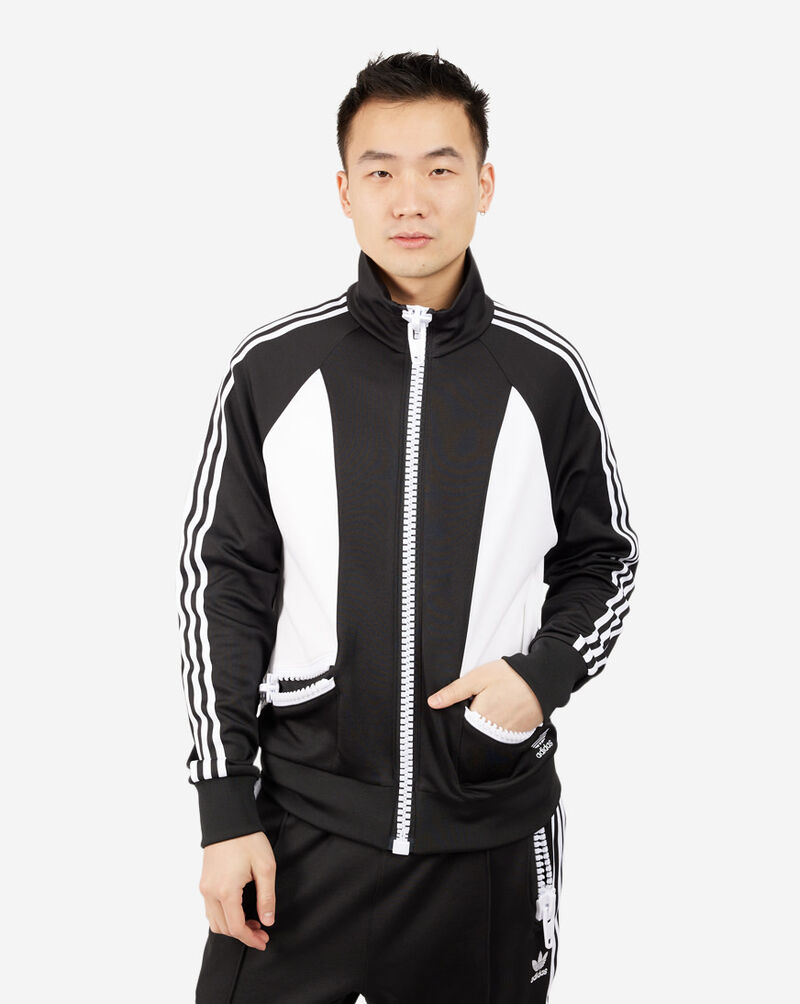 cerca Planta de semillero Púrpura Shop adidas Jeremy Scott Big Zip Track Jacket HY1810 black | SNIPES USA