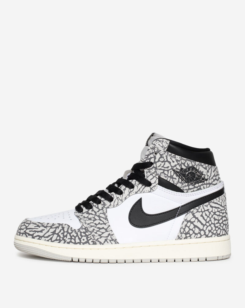 Jordan Mens Air Jordan 1 Retro High OG  DZ5485-052 Grey 1