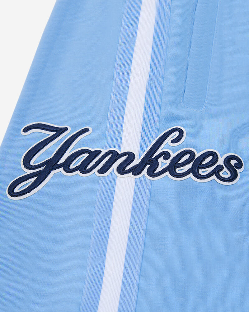 PRO STANDARD New York Yankees Classic Chenille Double Knit Short  LNY331606-UNI Blue 4