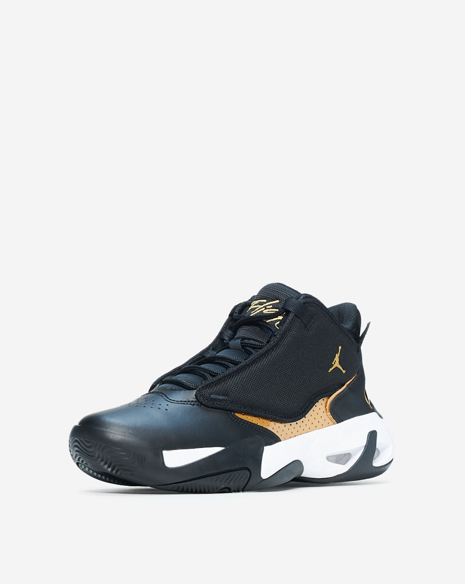 snipes jordan max aura 2
