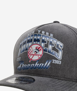 9Fifty New York Yankees Washed A-Frame Snapback Hat