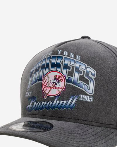 9Fifty New York Yankees Washed A-Frame Snapback Hat 9Fifty New York Yankees Washed A-Frame Snapback Hat