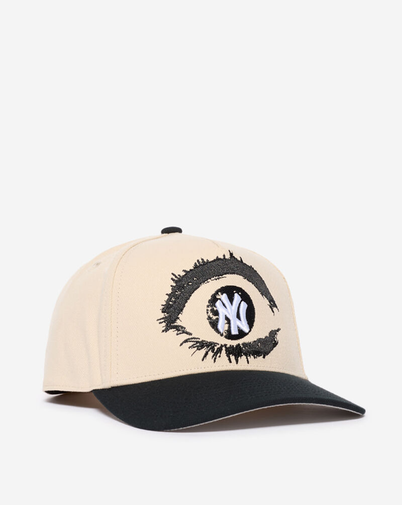 Mitchell  Ness New York Yankees Pro Pinch Distressed Eye Snapback Hat HP20450-NYYTABK Beige 1