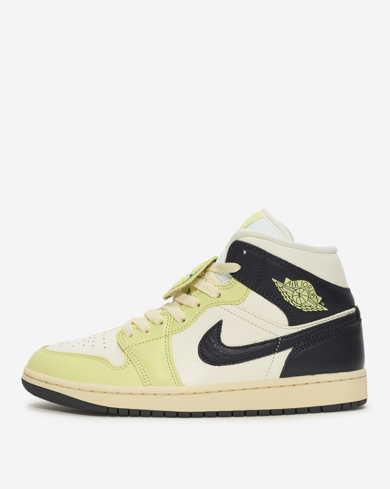 Jordan Air Jordan 1 Mid SE HQ3008-130 cream 1