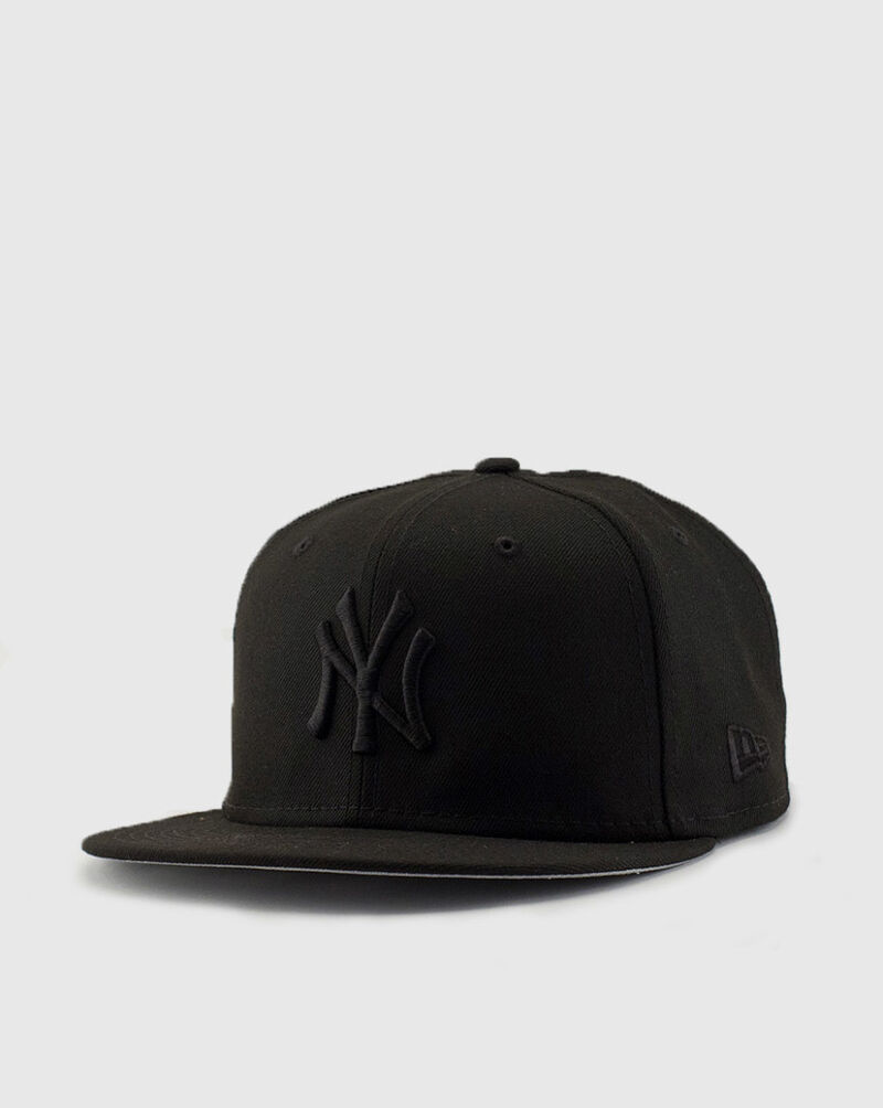New Era Knicks Core Snapback 70353262 Black 1