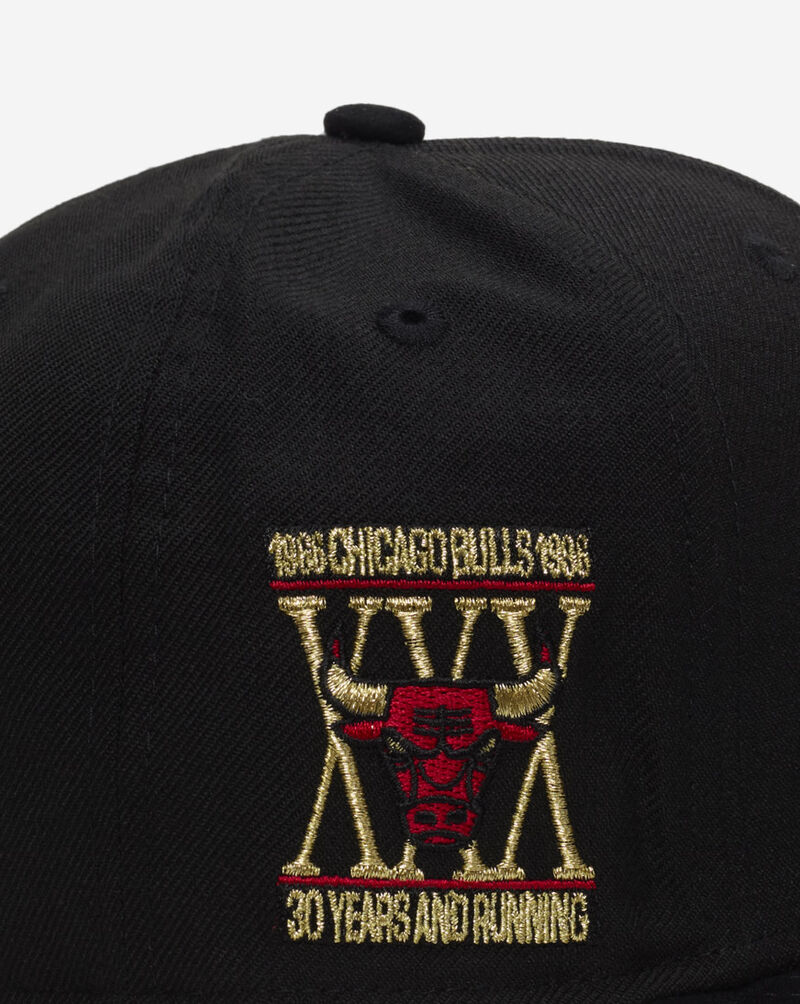 New Era 9Fifty Chicago Bulls Metallic Snapback Hat 60914435 Black 2