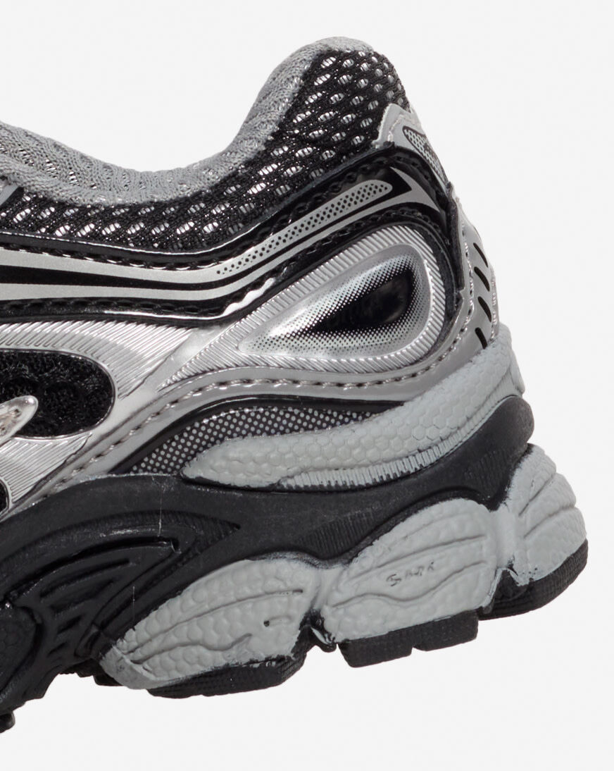 Shop Saucony Toddler ProGrid Omni 9 SL225C01 silver | SNIPES USA