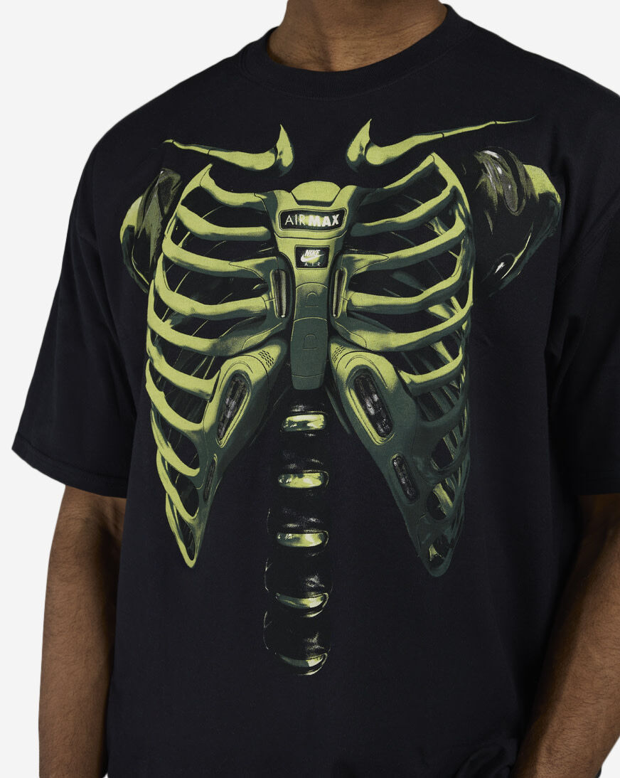Shop Nike NSW Max90 T-Shirt IQ1009-010 black | SNIPES USA