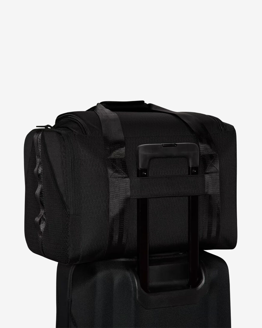 Shop Jordan Collectors Sports Bag MA9181-023 black | SNIPES USA