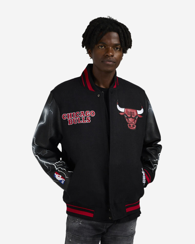PRO STANDARD Chicago Bulls Lightning Jacket  BCB6517150-BRK Black 1