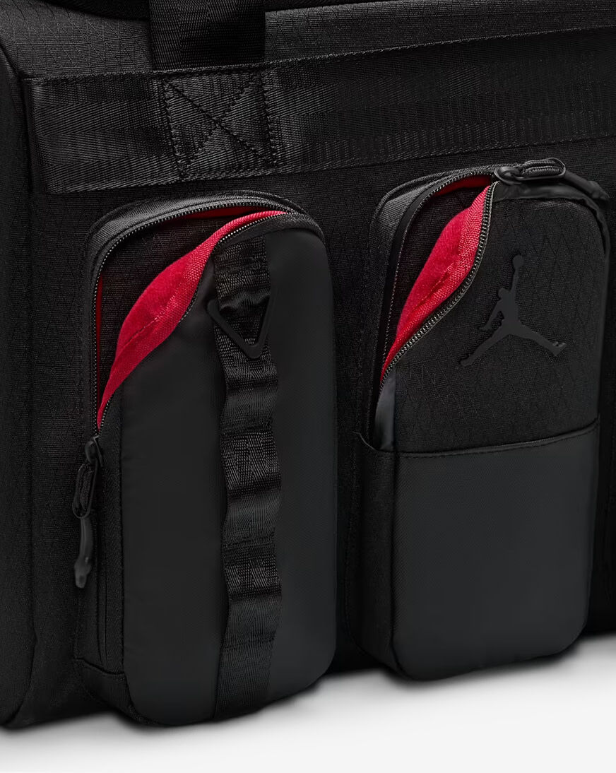 Shop Jordan Collectors Sports Bag MA9181-023 black | SNIPES USA