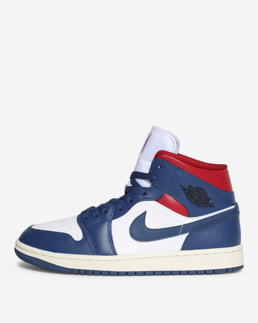 Shop Jordan Air Jordan 1 Mid BQ6472 146 blue SNIPES USA