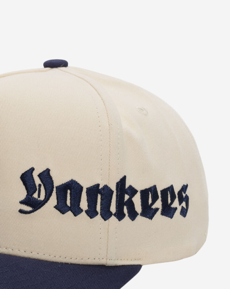 Mitchell  Ness New York Yankees Pro Pinch Old English Fit Snapback Hat HP14499-NYYCRNY cream 2
