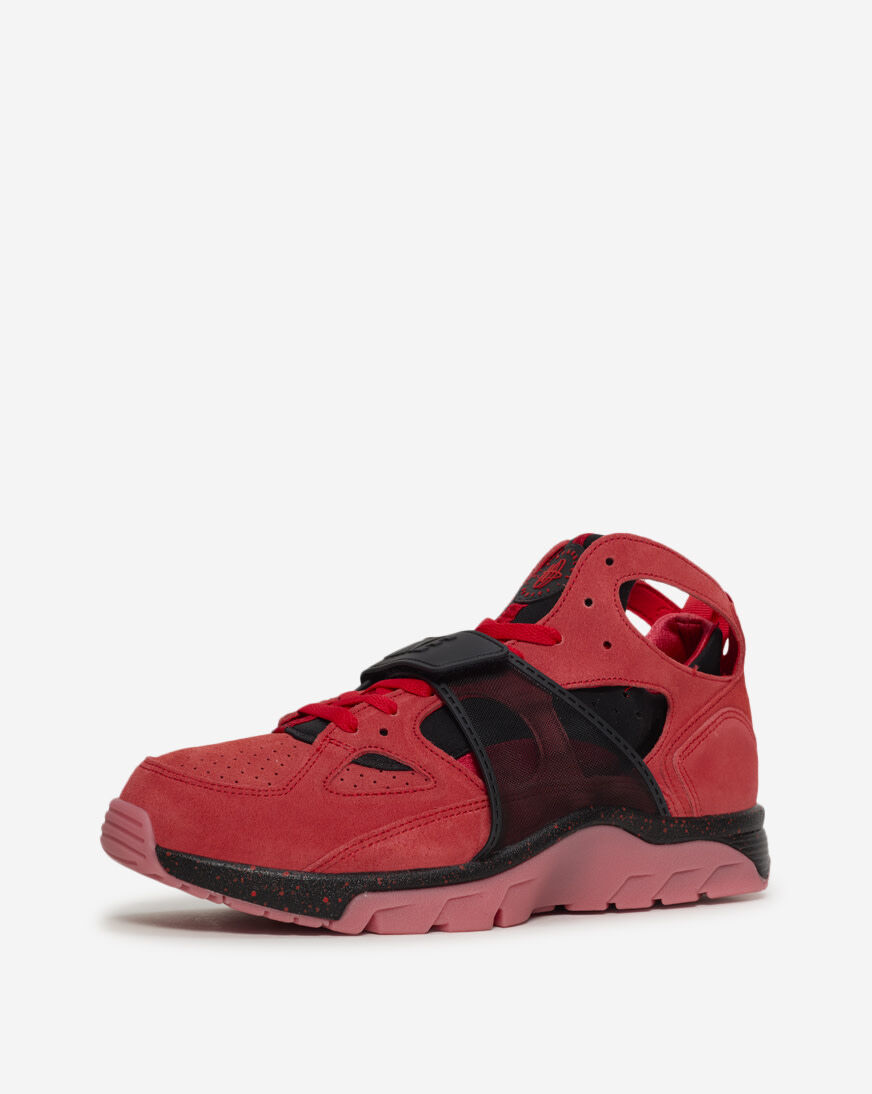 Shop Nike Air Trainer Huarache IQ0615-600 red | SNIPES USA