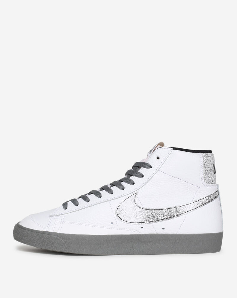 Shop Nike Blazer Mid '77 white |